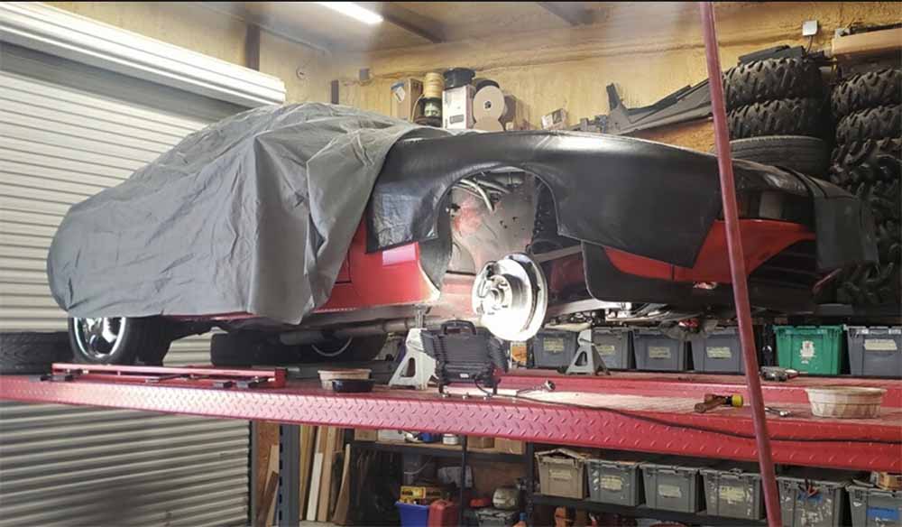 Kenneth Cox-on rack-brakes 928 Porsche repair Austin